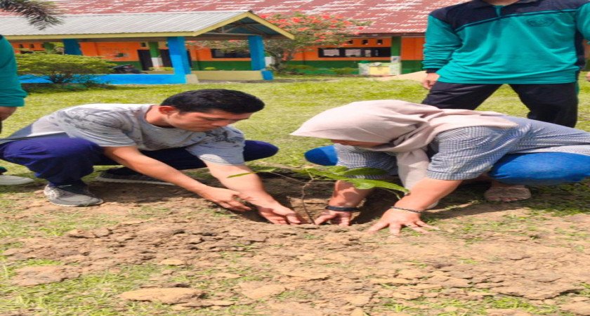 Kegiatan Penghijauan SMAN 1 Peranap