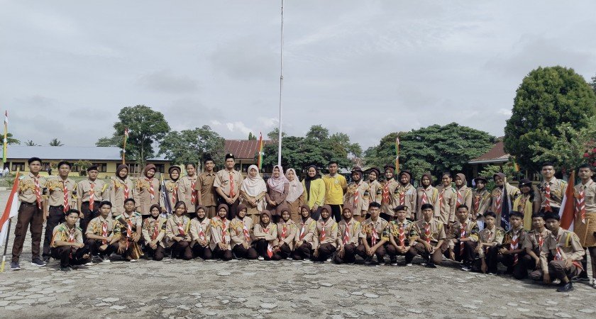 Pelantikan Pramuka sebagai Momen Berharga untuk Menanamkan Nilai Komitmen dan Tanggung Jawab di SMA Negeri 1 Peranap